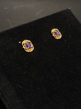 Load image into Gallery viewer, Gold Pierced Earrings