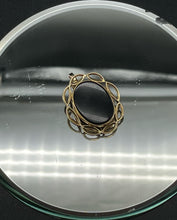Load image into Gallery viewer, Gold Pendant