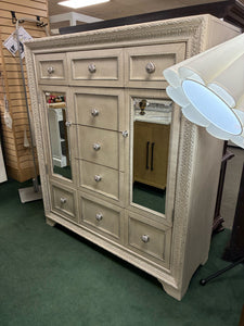 *NEW* Net Retailers Camila Creamy White Rubberwood Accent Chest