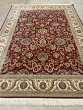 Load image into Gallery viewer, Classic Floral Persian-Style Rug