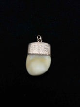 Load image into Gallery viewer, Pendant