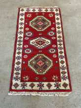 Load image into Gallery viewer, Hand-Knotted Wool Accent Rug