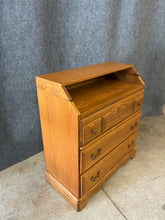 Load image into Gallery viewer, Traditional Oak Changing Table 3-Drawer Chest