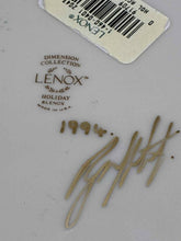 Load image into Gallery viewer, Lenox Holiday 4 Piece Plates