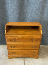 Load image into Gallery viewer, Traditional Oak Changing Table 3-Drawer Chest