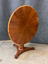 Load image into Gallery viewer, 42.5" Round English Regency Mahogany/Satinwood Tilt Top Game/Parlor Table
