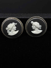 Load image into Gallery viewer, Earrings