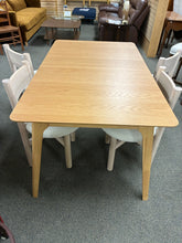 Load image into Gallery viewer, *NEW-OPEN BOX* Hoft Home Venn Dining Table