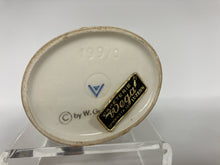 Load image into Gallery viewer, Goebel Porcelain Figurine