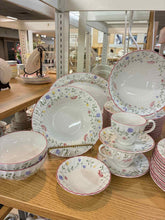 Load image into Gallery viewer, Johnson Bros. Dinnerware set