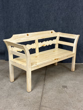 Load image into Gallery viewer, Ethan Allen Country Pine Bench