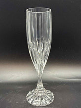 Load image into Gallery viewer, 4 Piece Mikasa Park Lane Glasses
