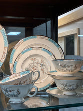 Load image into Gallery viewer, Lenox Platinum Trim Dinnerware set