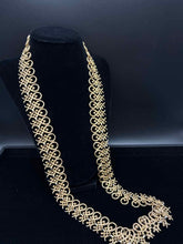 Load image into Gallery viewer, 1 Piece Trifari Goldtone Necklace