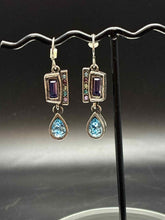 Load image into Gallery viewer, Earrings
