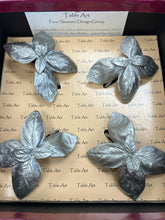 Load image into Gallery viewer, 4 Piece Metal Silver Napkin rings