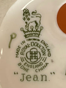 Royal Doulton Bone China Green 1 Piece Figurine