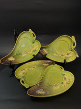 Load image into Gallery viewer, Roseville Floral Pottery 4 Piece Plates