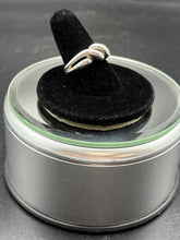 Load image into Gallery viewer, Sterling Silver Ring