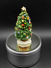 Load image into Gallery viewer, Resin Green 1 Piece Figurine