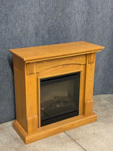 Load image into Gallery viewer, Dimplex Electric Fireplace Insert in Oak Mantel Surround