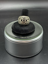 Load image into Gallery viewer, Sterling Silver Ring