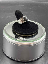 Load image into Gallery viewer, Sterling Silver Ring