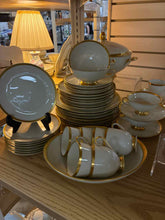 Load image into Gallery viewer, Gold Trim Porcelain Dinnerware set