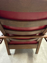 Load image into Gallery viewer, Stickley Quarter-Sawn Oak Mission Chair with Ottoman, Red Leather Cushions